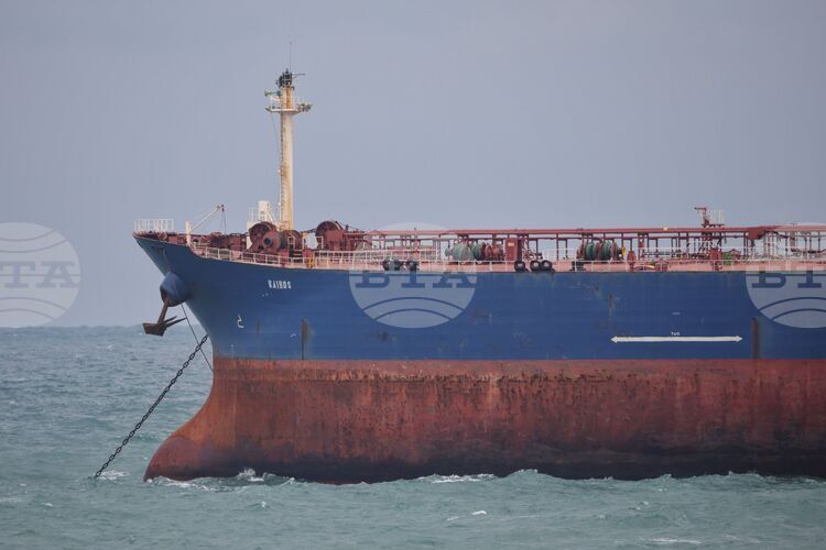 Environment Ministry: No Pollution Due to Tanker Stranded near Ahtopol