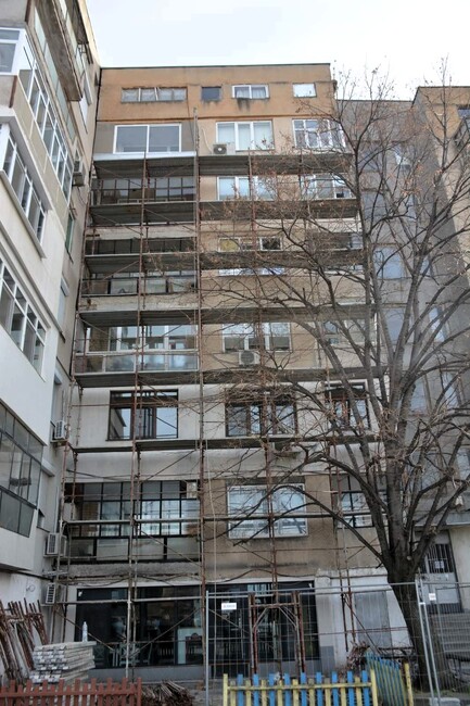 Община Асеновград: Стартира санирането на още един голям блок в в кв. „Изток“, напредват дейностите по санирането на блок в кв. „Запад“