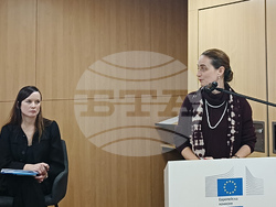 „От данни към действие: Изводи за положението на ромите в България от изследването на Агенцията на ЕС за основните права“ -  кръгла маса