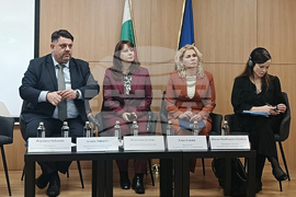 „От данни към действие: Изводи за положението на ромите в България от изследването на Агенцията на ЕС за основните права“ -  кръгла маса