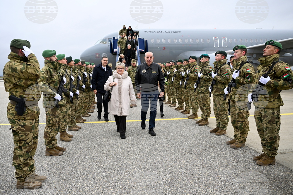 МТИ: Унгарският президент е на посещение в Косово