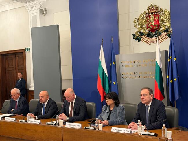 Министър Гуцанов за бюджета на ДОО: Уязвимите групи са защитени