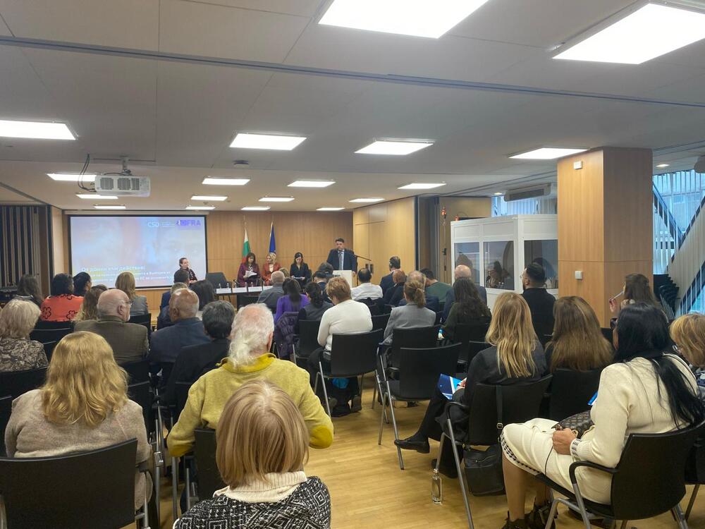 Nearly 80% of Roma Live in Overcrowded Housing Against 34% of Total Bulgarian Population