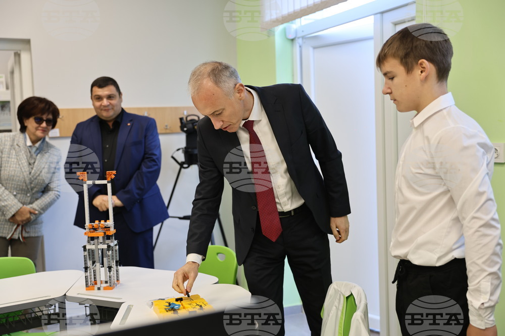 Село Скутаре - Красимир Вълчев - новоизградено STEM пространство - откриване