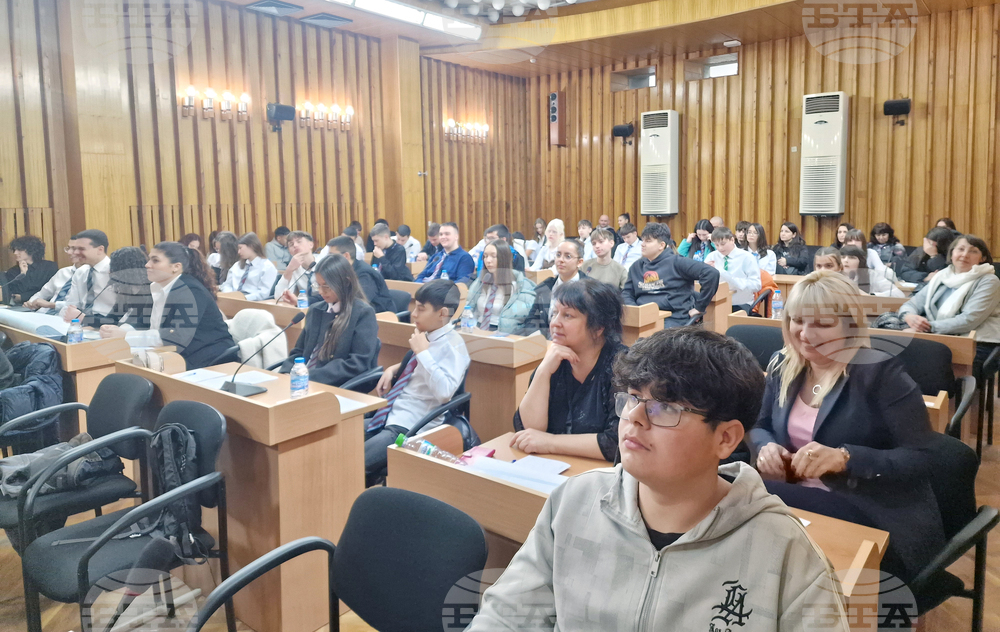 Разград - Младежки център - Ученически съвети - инициатива