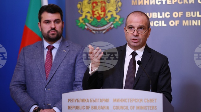 Евакуацията на екипажа на танкера „Кайрос“ приключи, подготвяме доставката на техническо оборудване, съобщи вицепремиерът Гроздан Караджов