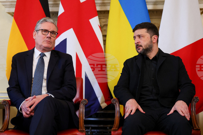 Стармър каза на Зеленски, че „Русия трябва да сложи край на продължаващите кръвопролития“