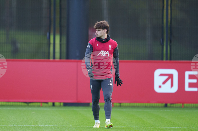 Футболистите на Ливърпул са заредени с енергия и положително настроение, заяви Милош Керкез