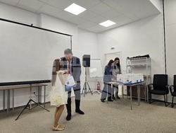 Петрич - Младежки център - награждаване на деца