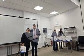 Петрич - Младежки център - награждаване на деца