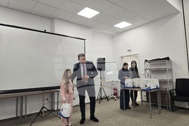 Петрич - Младежки център - награждаване на деца