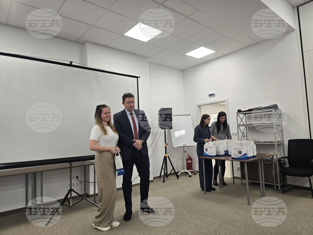 Петрич - Младежки център - награждаване на деца