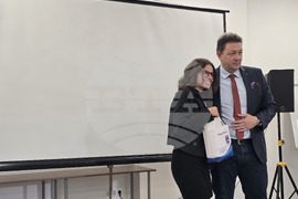 Петрич - Младежки център - награждаване на деца