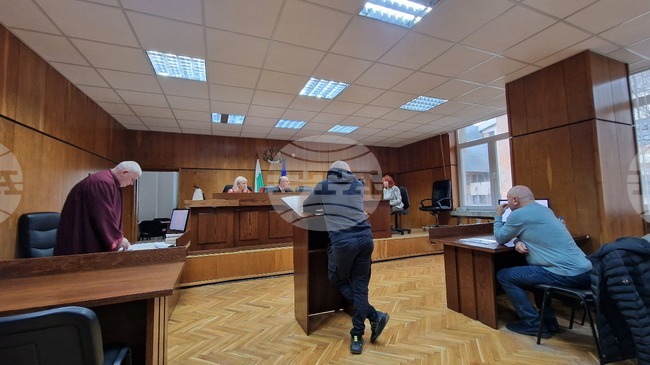 Окръжният съд в Смолян наложи условна присъда за мъж, разпространил близо 300 грама марихуана чрез куриерска фирма