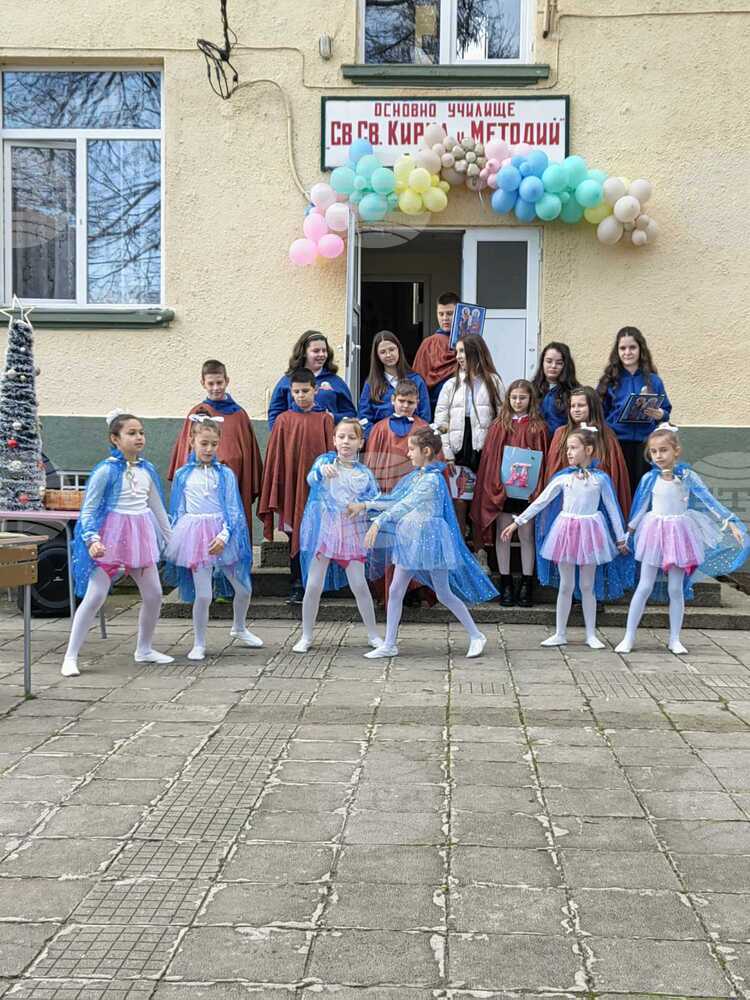 STEM зона с три обособени кабинета беше открита в Основно училище „Св. св. Кирил и Методий" в петричкото село Рупите