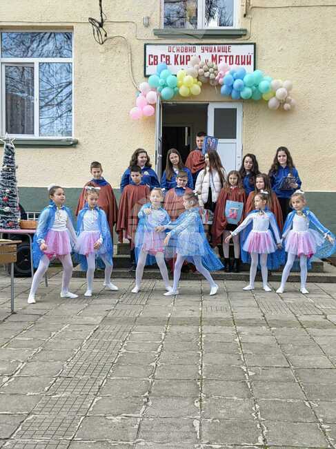 STEM зона с три обособени кабинета беше открита в Основно училище „Св. св. Кирил и Методий" в петричкото село Рупите