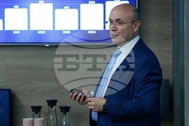 Българска фондова борса - Maню Mopaвeнoв - среща