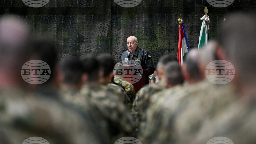 Kosovo Hungary Military