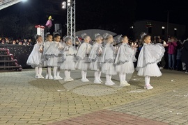 Казанлък - запалване на коледните светлини