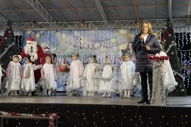 Казанлък - запалване на коледните светлини