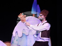 Столичният куклен театър открива „Коледен маратон“ с „Дядовата ръкавичка“, снимка – Столичен куклен театър/ Милена Стойкова