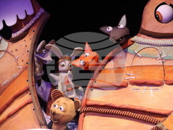 Столичният куклен театър открива „Коледен маратон“ с „Дядовата ръкавичка“, снимка – Столичен куклен театър/ Милена Стойкова