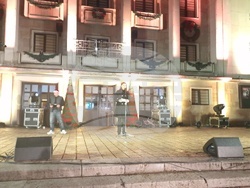 Троян - запалване на коледните светлини