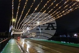 Троян - запалване на коледните светлини