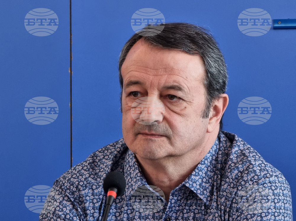 Национален пресклуб на БТА Ловеч - Община - пресконференция - Петър Деков