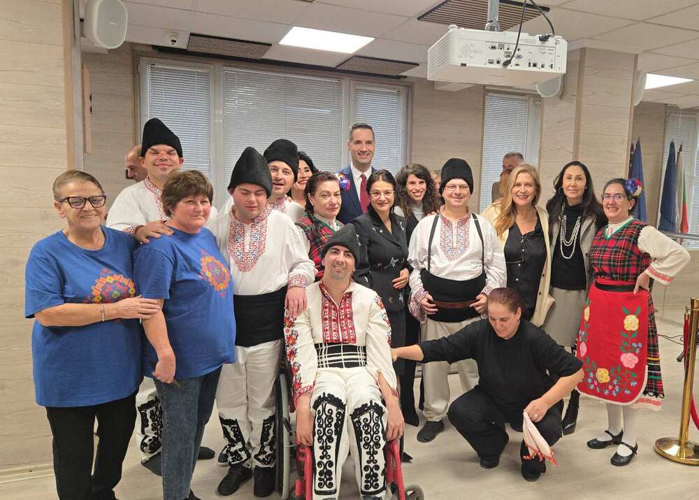 Росица Кирова даде старт на проекта "Лилава жилетка" 