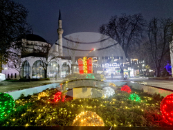 Разград - коледна елха - празнични светлини