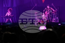 Aesthetic Perfection подгряваща група на Тил Линдеман - концерт