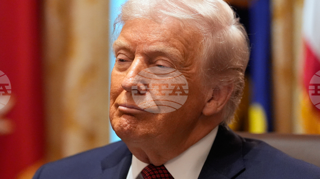 Тръмп обяви пакет от субсидии за 12 милиарда долара за американските фермери, които са тежко засегнати от търговската война с Китай