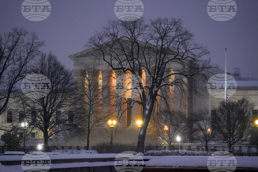 Върховният съд на САЩ няма да се произнесе днес по делото за митата на Тръмп 