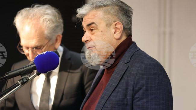 Original Christo Sketch of Wrapped Reichstag Shown in Berlin for Artist’s 90th Anniversary