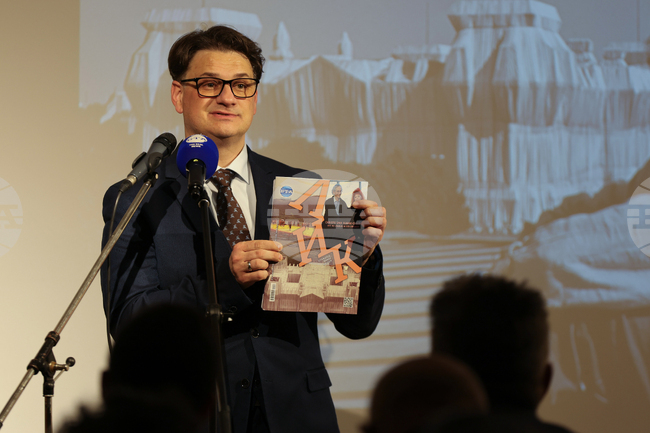 Изкуството на Кристо и Жан-Клод продължава да вдъхновява милиони хора по света, каза министърът на културата Мариан Бачев 