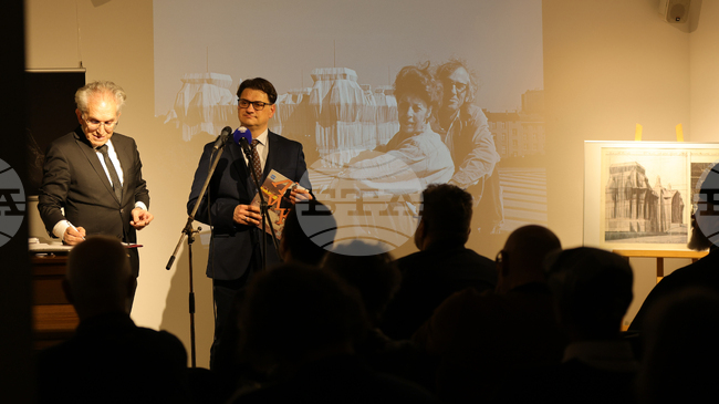 90-годишнините от рождението на Кристо и съпругата му Жан-Клод, както и 30 години от опаковането на Райхстага бяха отбелязани в Българския културен институт в Берлин