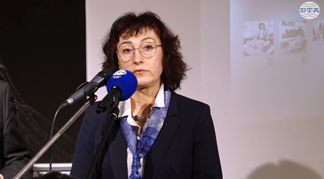 „Опакованият Райхстаг, Берлин (1971-1995)“ се превърна в събитие за художествената сцена на София, каза директорът на Националната художествена галерия Анелия Николаева