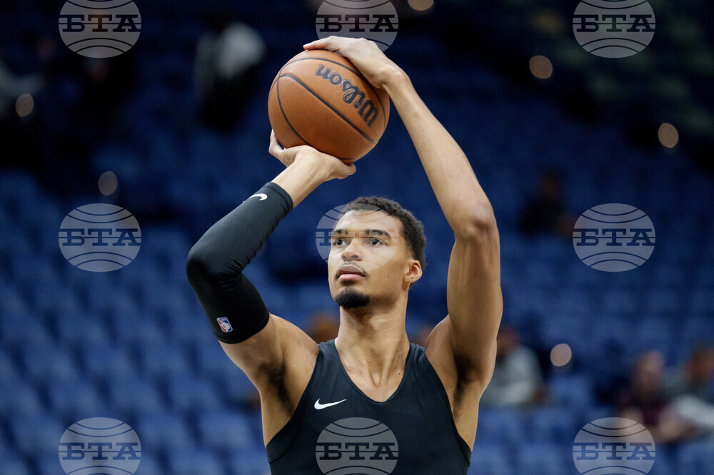 Spurs Pelicans Basketball