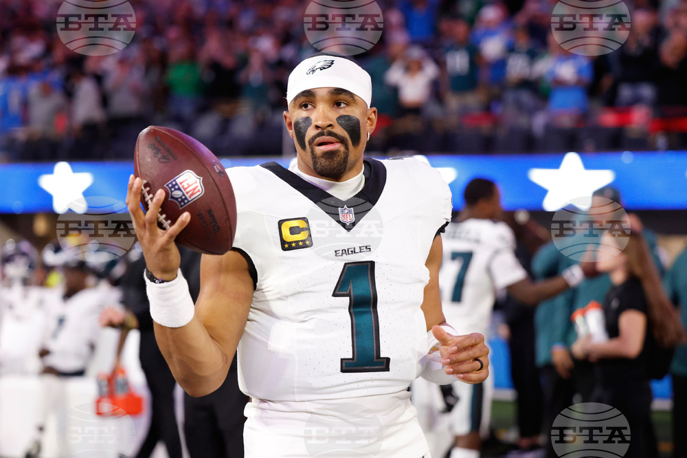 Eagles Chargers Football