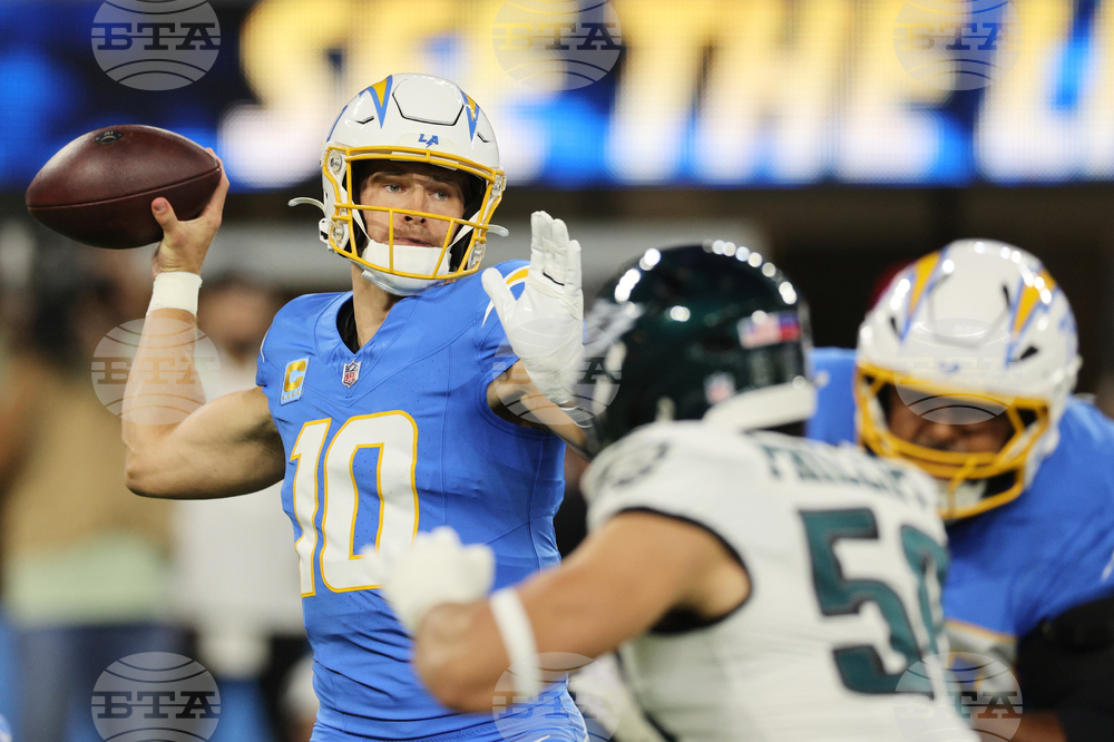 Eagles Chargers Football