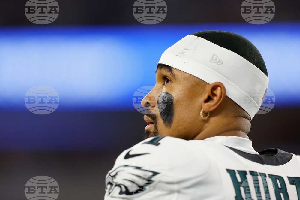 Eagles Chargers Football