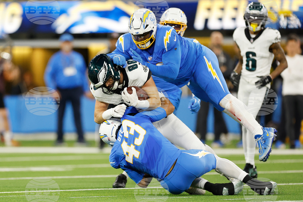 Eagles Chargers Football