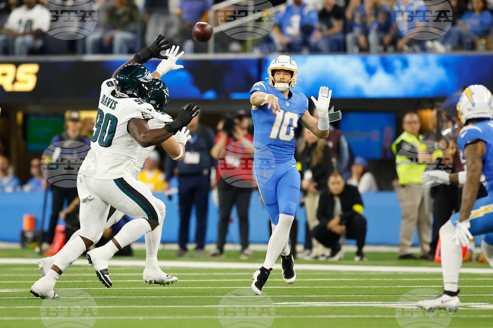 Eagles Chargers Football