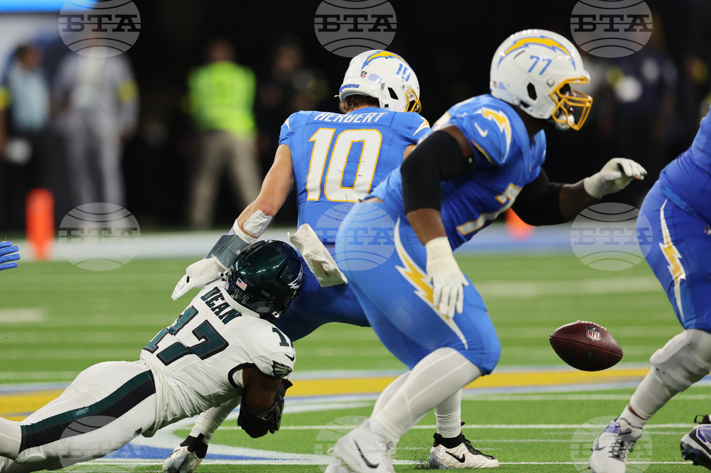 Eagles Chargers Football