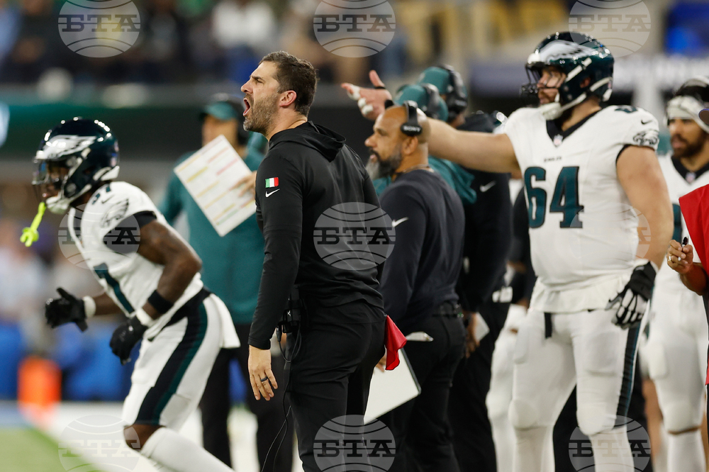 Eagles Chargers Football