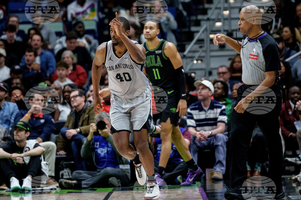 Spurs Pelicans Basketball