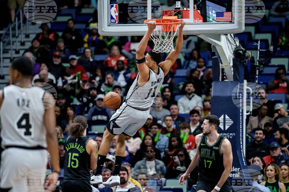 Spurs Pelicans Basketball