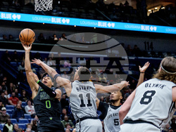 Spurs Pelicans Basketball