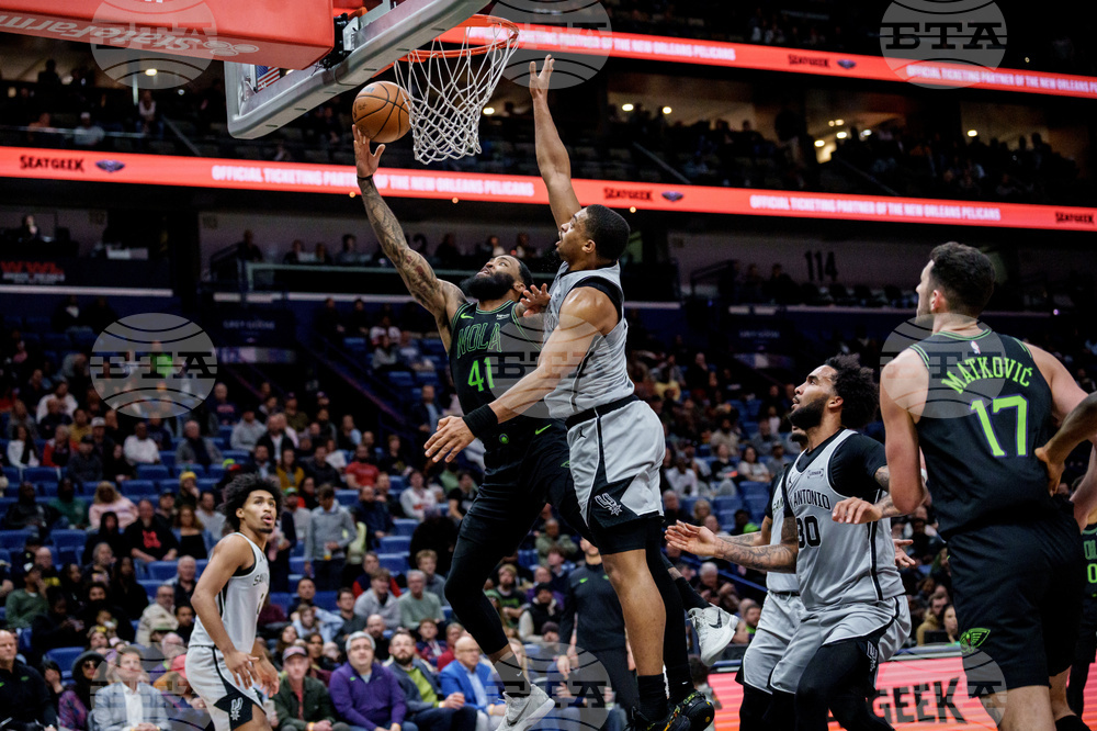 Spurs Pelicans Basketball